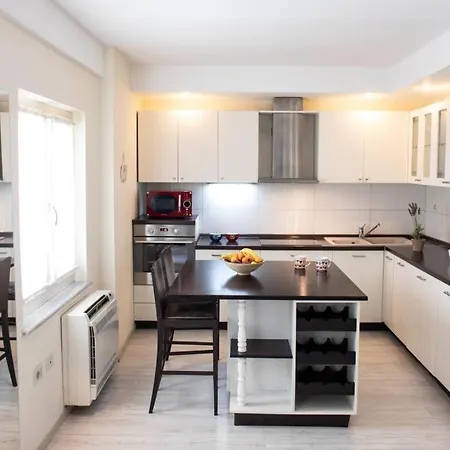 Down Town Center Apartamento Tirana