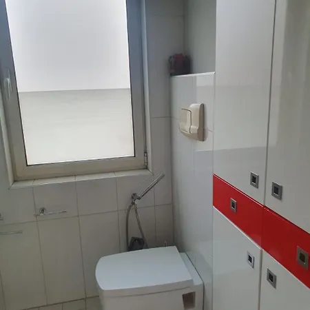 アパート Down Town Center ティラナ